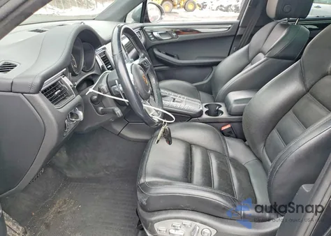 2017 Porsche Macan Turbo z USA, uszkodzony, nr VIN WP1AF2A53HLB60987